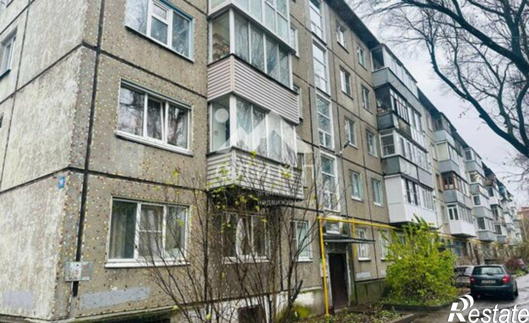 Купить квартиру за 2 880 000 рублей на Вологда, улица Лаврова, 10