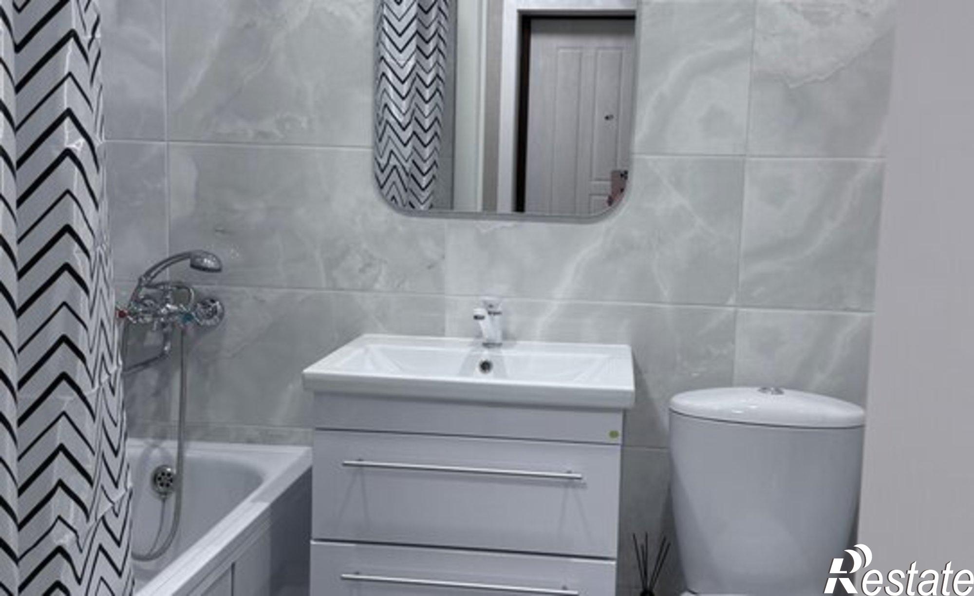 Купить квартиру за 4 950 000 рублей на Вологда, улица Возрождения, 55к2