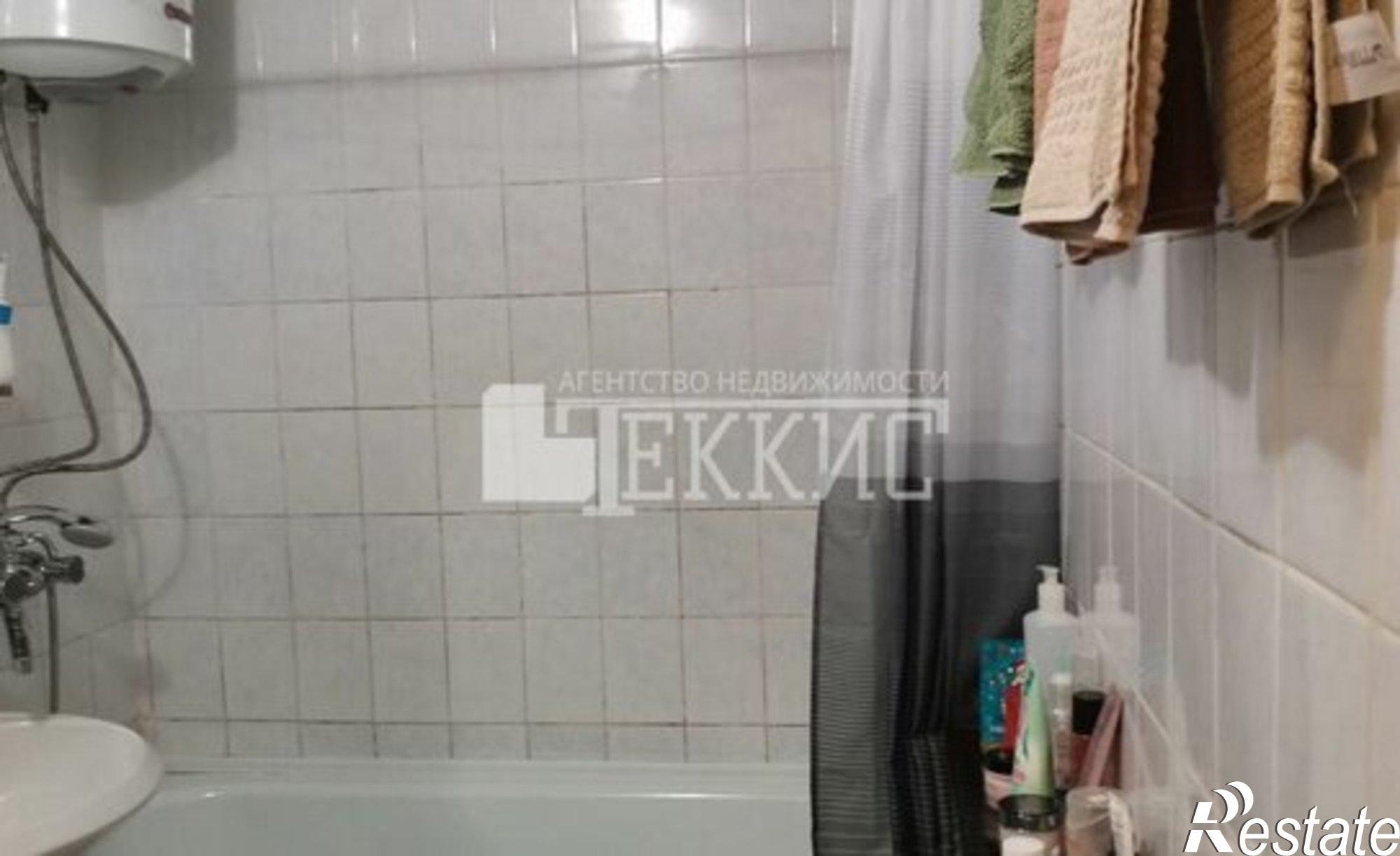 Купить квартиру за 2 870 000 рублей на Вологда, улица Чехова, 19