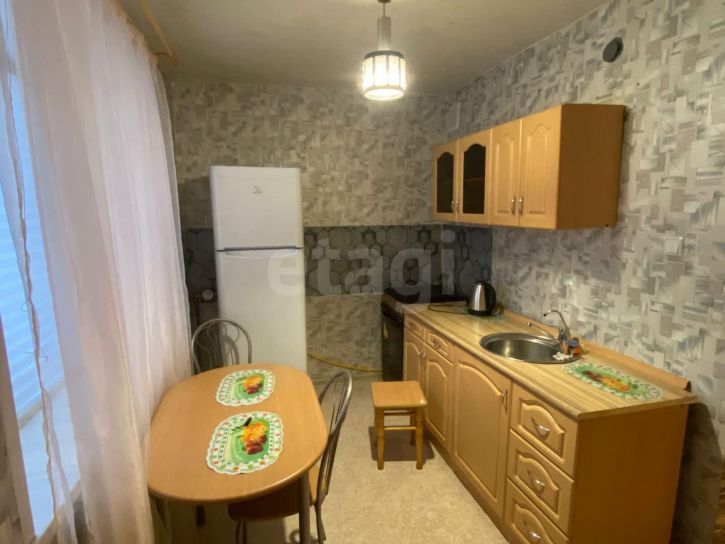 2-комн квартира улица Преображенского, 23