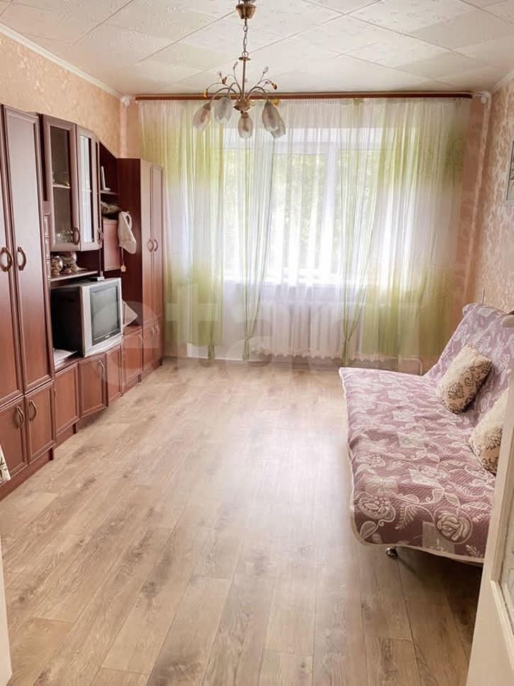 2-комн квартира Центральная улица, 2