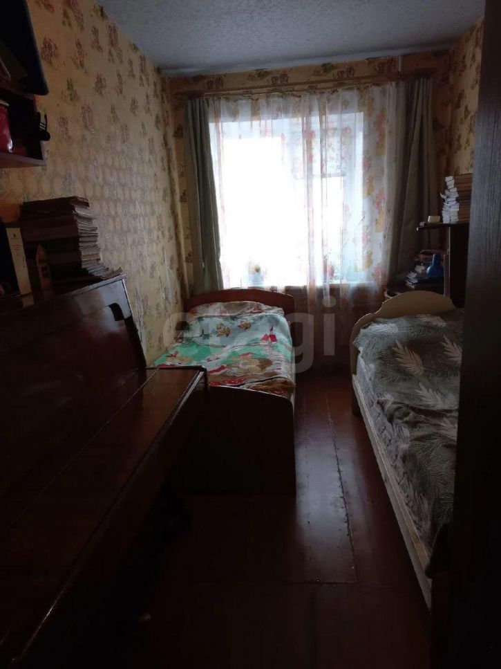 2-комн квартира улица Коммунистов, 4