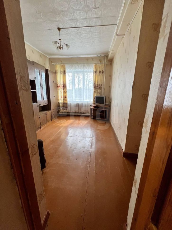 3-комн квартира улица Бабушкина, 48