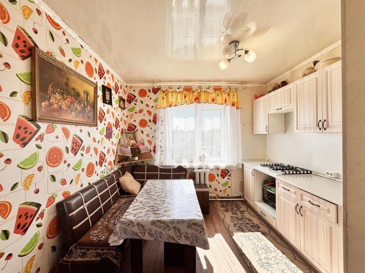 4-комн квартира Школьный переулок, 3