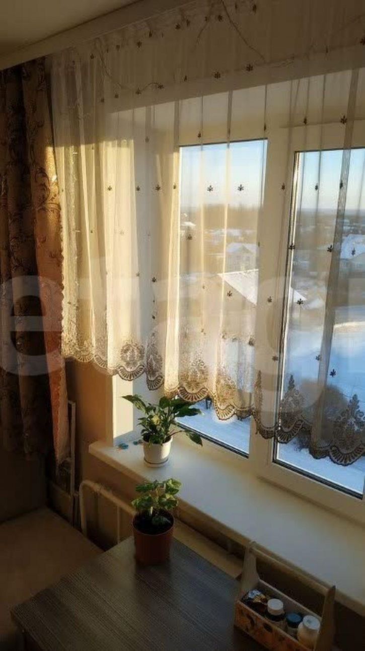4-комн квартира Молодёжная улица, 2