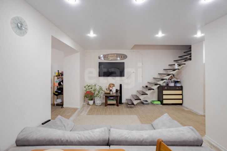 3-комн квартира Архангельская улица, 27