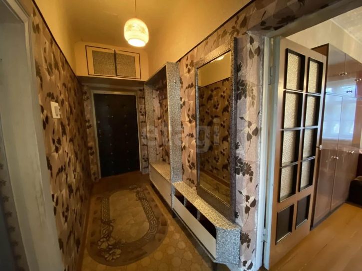 3-комн квартира улица Энергетиков, 10