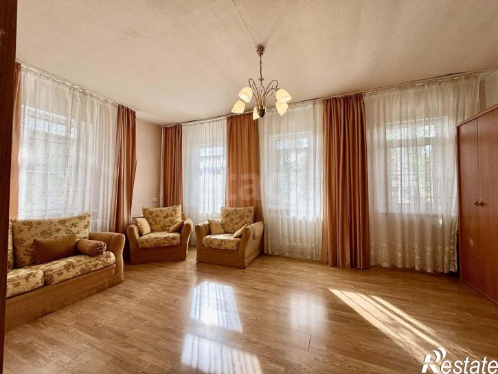 3-комн квартира улица Воровского, 15