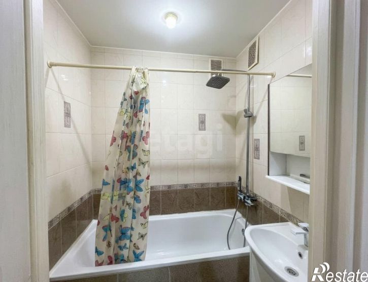 2-комн квартира улица Лаврова, 9а