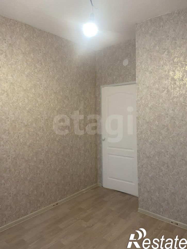 2-комн квартира улица Газовиков, 2